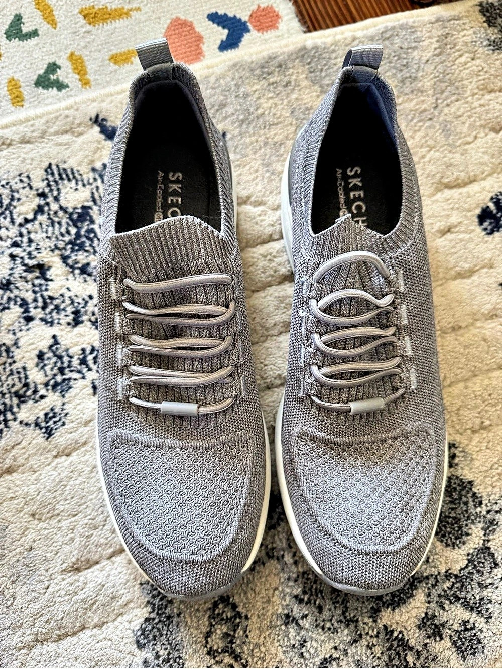 Skechers GO WALK Arch Fit 2.0 Gray & White Sneakers US 9.5